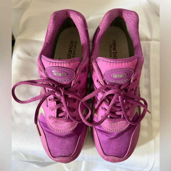 New Balance - Picture 2 of 8